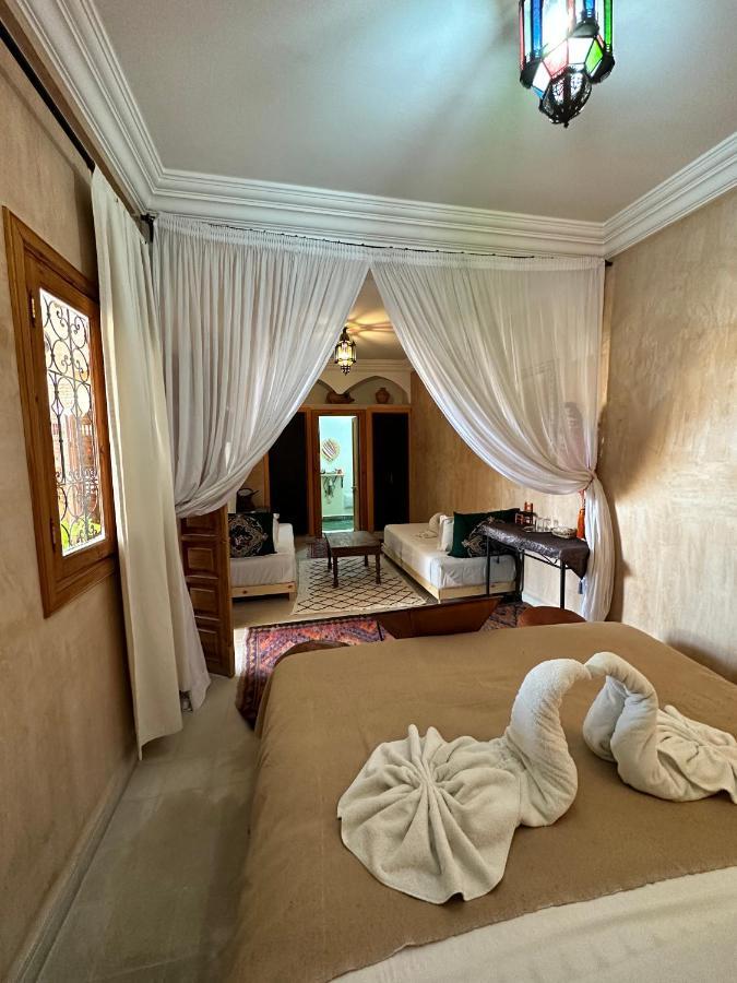Riad Les Miroirs Marrakesh Esterno foto